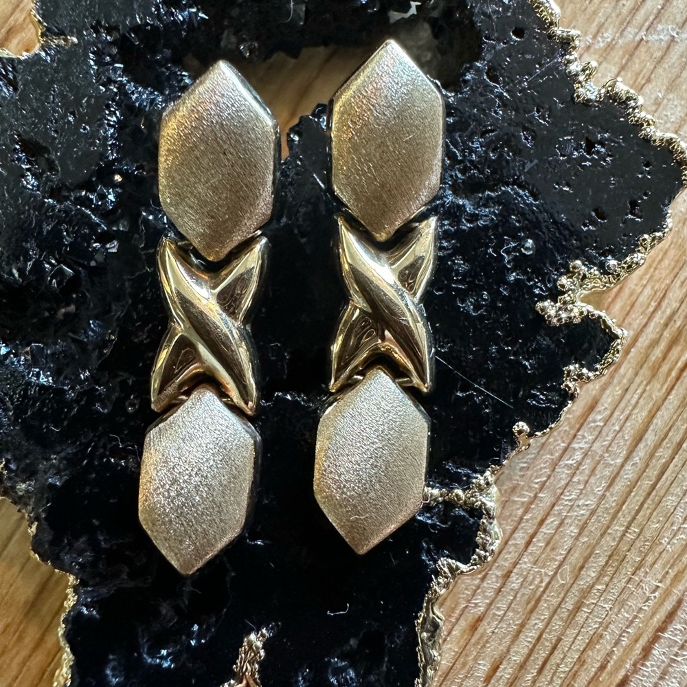 Chic Gold Textured Earrings